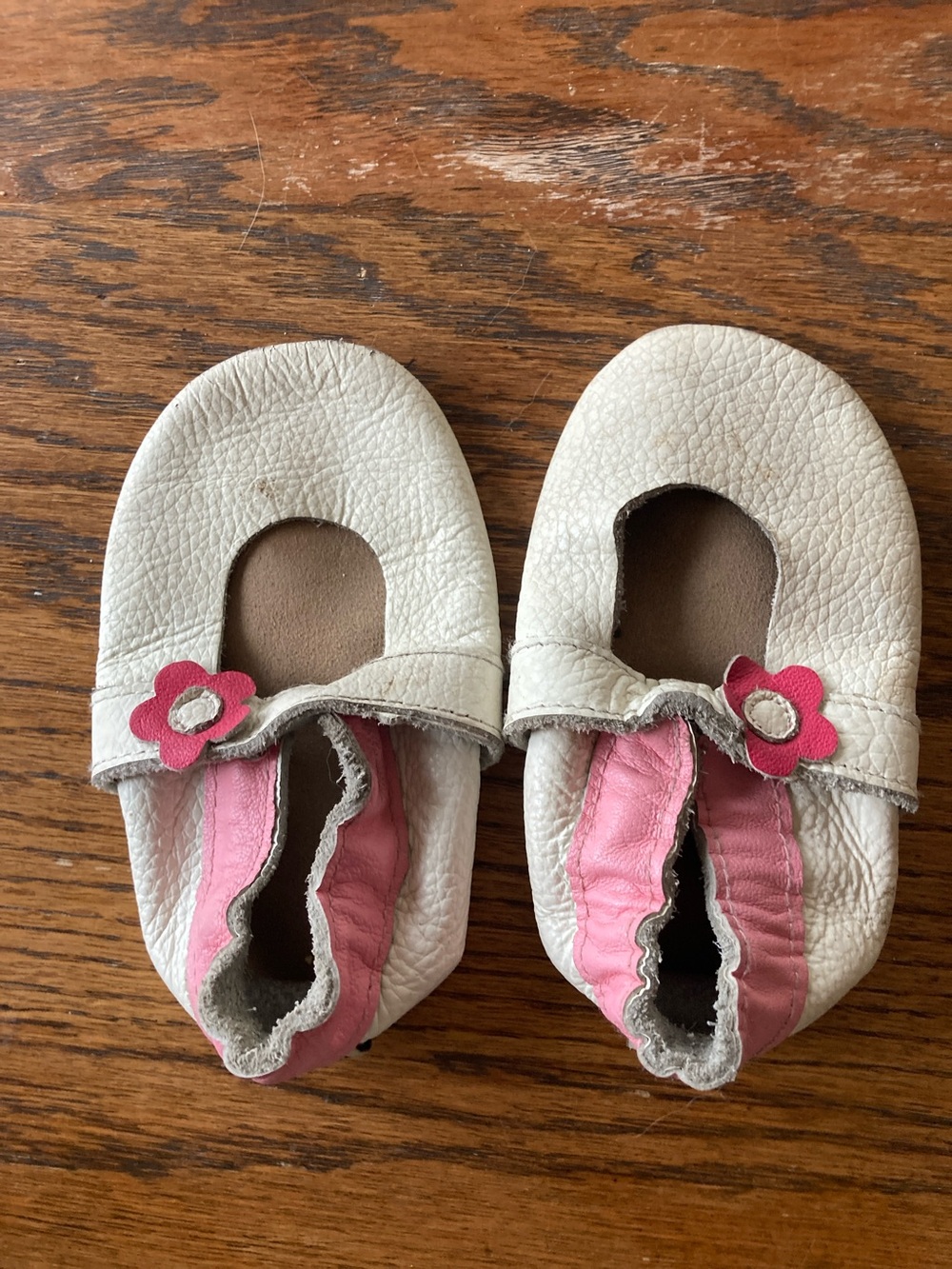 Kids White and Pink Flower Soft-Soled Shoes